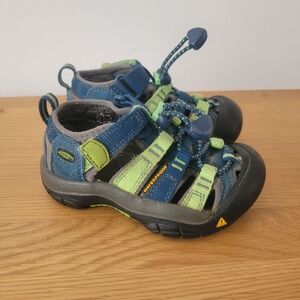 Keen Kids Waterproof Blue Sandals Boy Toddler Size 8 Washable Summer Shoe